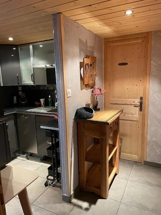 Galerie Roche Beranger « Le Doux Chalet » Chamrousse 0*,  France